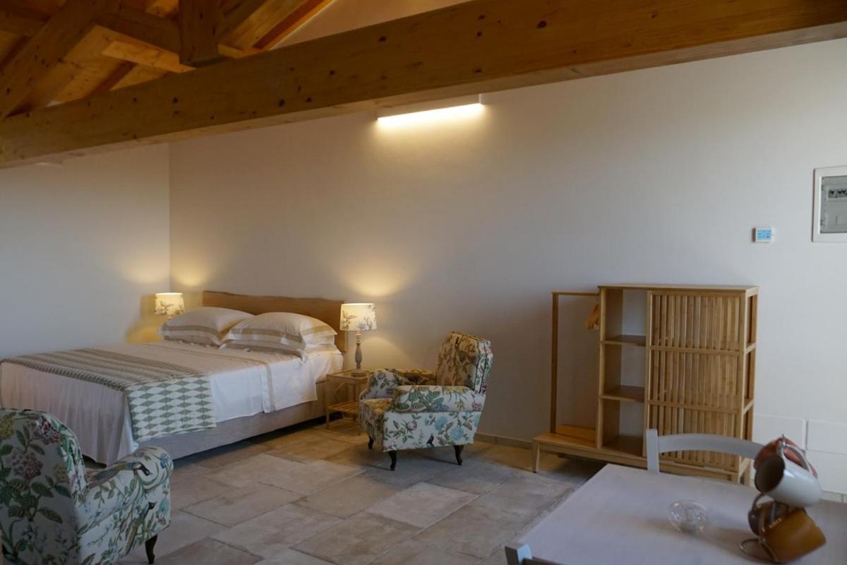 Agriturismo Cheloni Guasticce Экстерьер фото